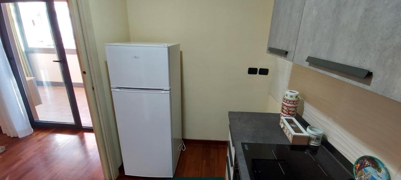 Manzoni Apartment Messina Dış mekan fotoğraf