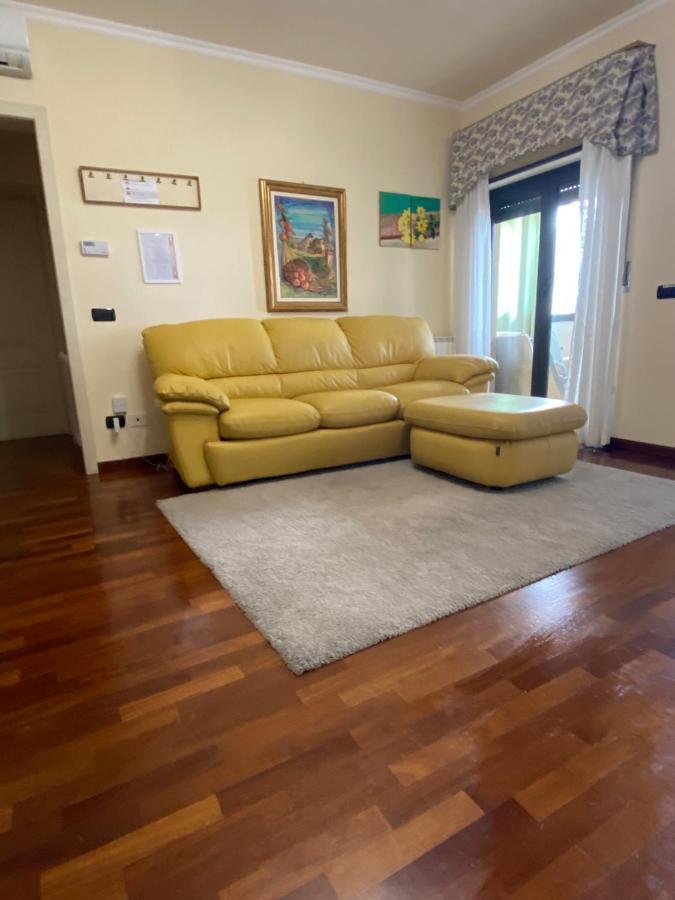 Manzoni Apartment Messina Dış mekan fotoğraf